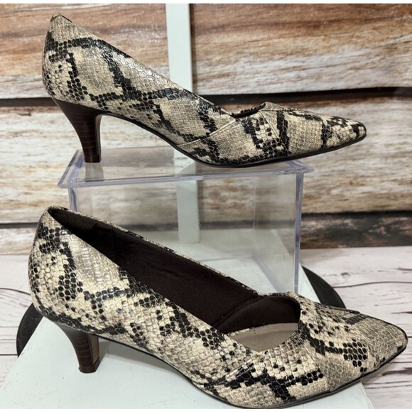 CLARK'S Collection Shoes Heels Tan Brown Snake Print Man Made Size 8.5M - Picture 1 of 14